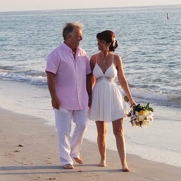 Meet your Posher, Cheryl - Picture 2 of 2